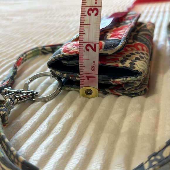 Vera Bradley Nomadic Floral Gray Snap Wallet Card Holder Wristlet and Lanyard - Picture 5 of 16